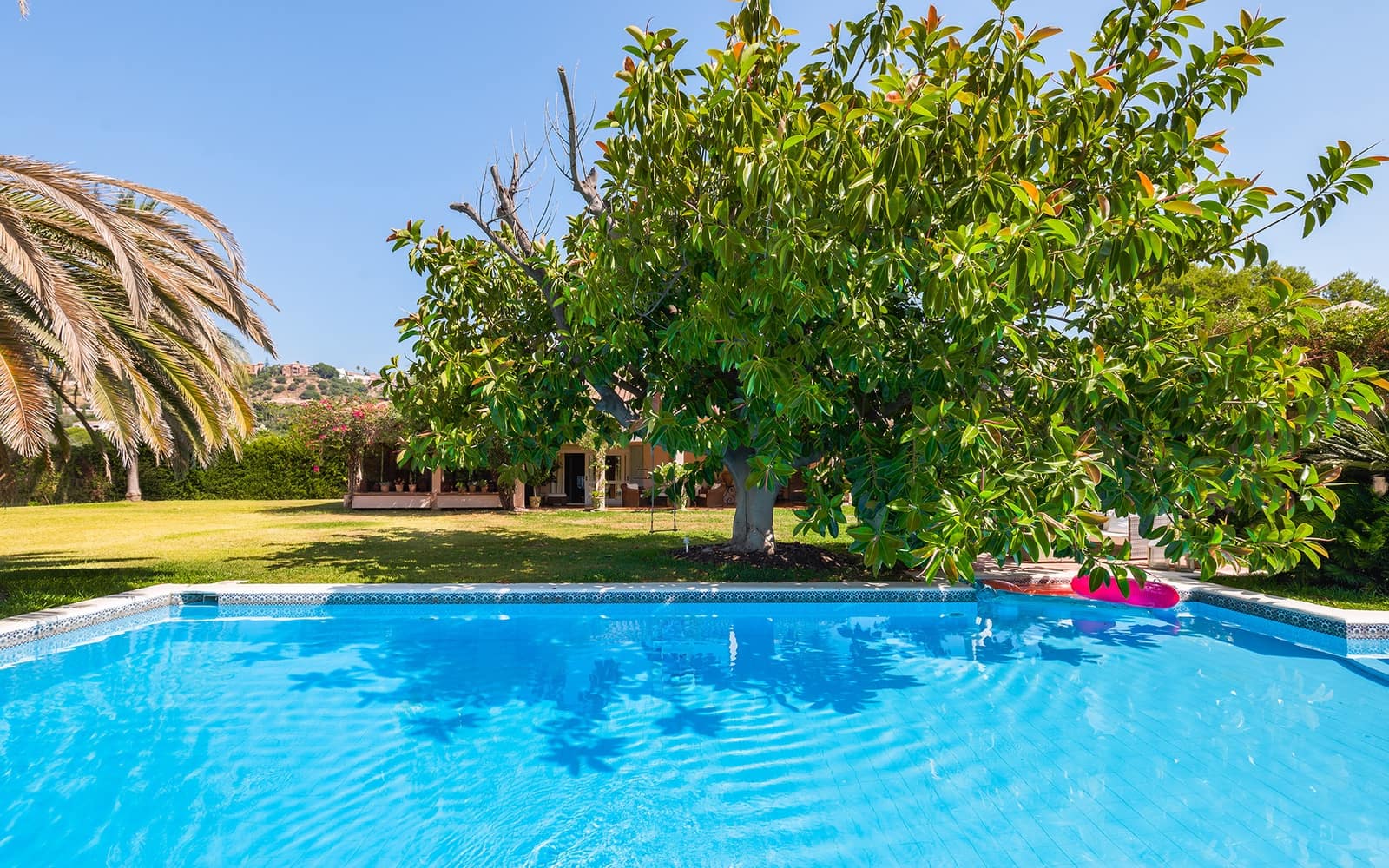 4 soverom Villa til salgs i Benahavis med svømmebasseng garasje - € 3 900 000 (Ref: 9254327)