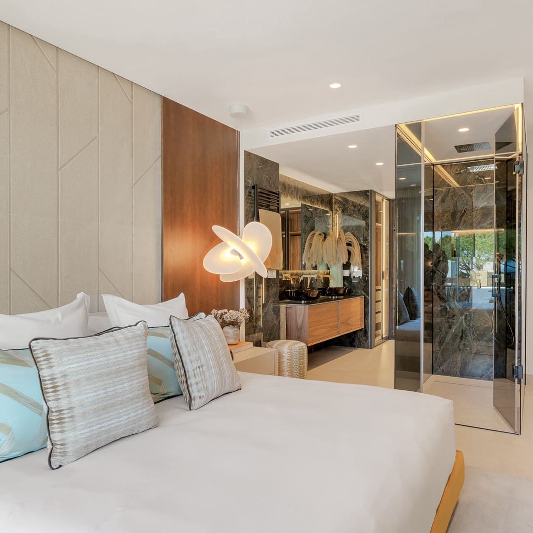 3 bedroom Apartment for sale in Marbella with pool garage - € 2,450,000 (Ref: 9256319)