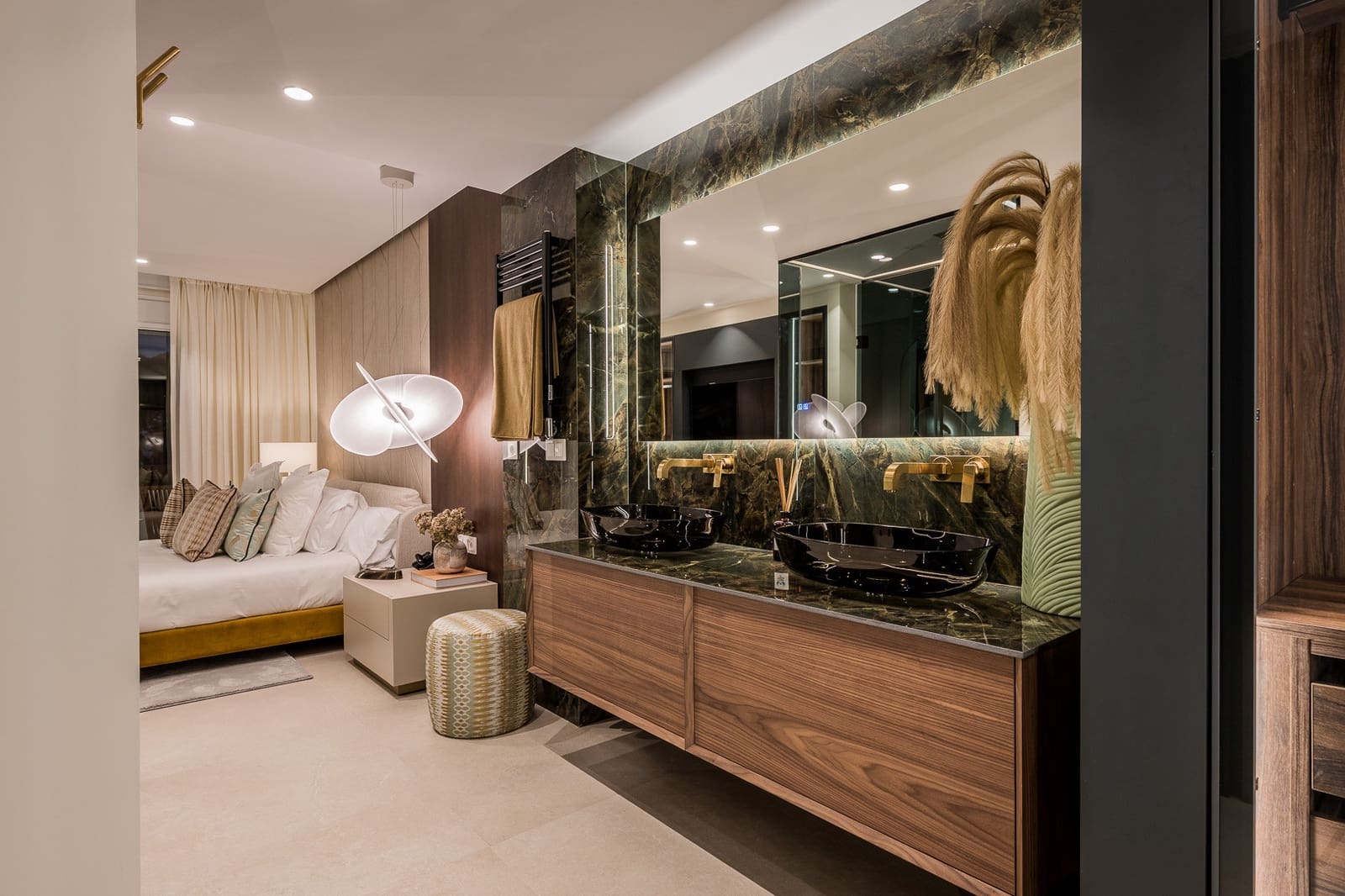 3 bedroom Apartment for sale in Marbella with pool garage - € 2,450,000 (Ref: 9256319)