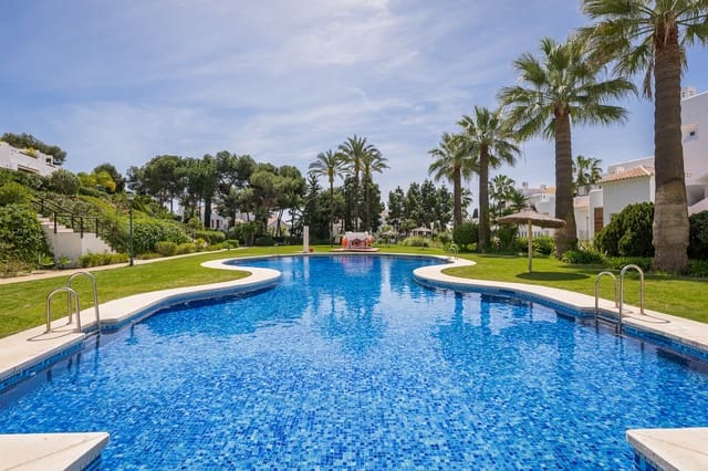 Apartamento de 3 habitaciones en Marbella en venta con piscina garaje - 2.450.000 € (Ref: 9256319)