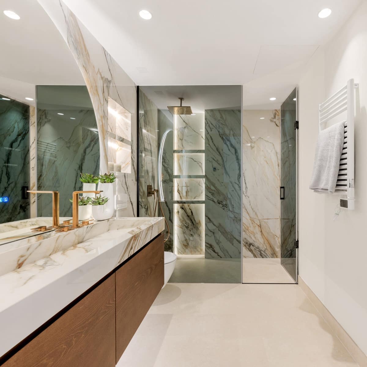 3 Zimmer Apartment zu verkaufen in Marbella mit Pool Garage - 2.250.000 € (Ref: 9256657)