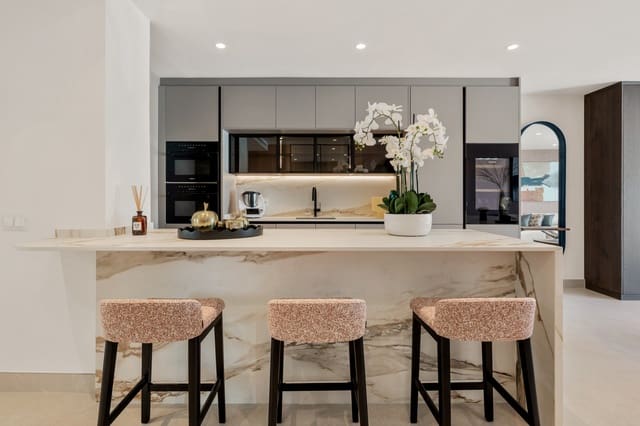 3 Zimmer Apartment zu verkaufen in Marbella mit Pool Garage - 2.250.000 € (Ref: 9256657)