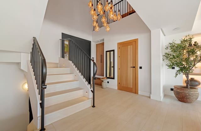 6 Zimmer Villa zu verkaufen in Nueva Andalucia, Marbella mit Pool Garage - 11.950.000 € (Ref: 9261919)