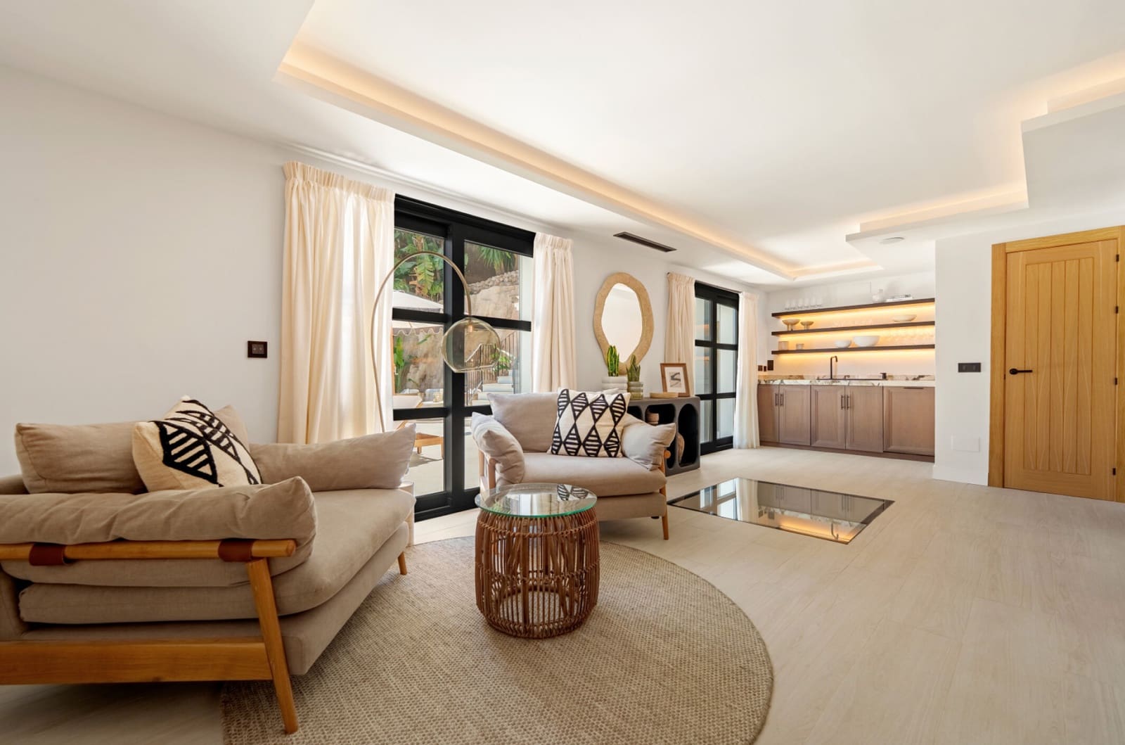 6 Zimmer Villa zu verkaufen in Nueva Andalucia mit Pool Garage - 11.950.000 € (Ref: 9261919)