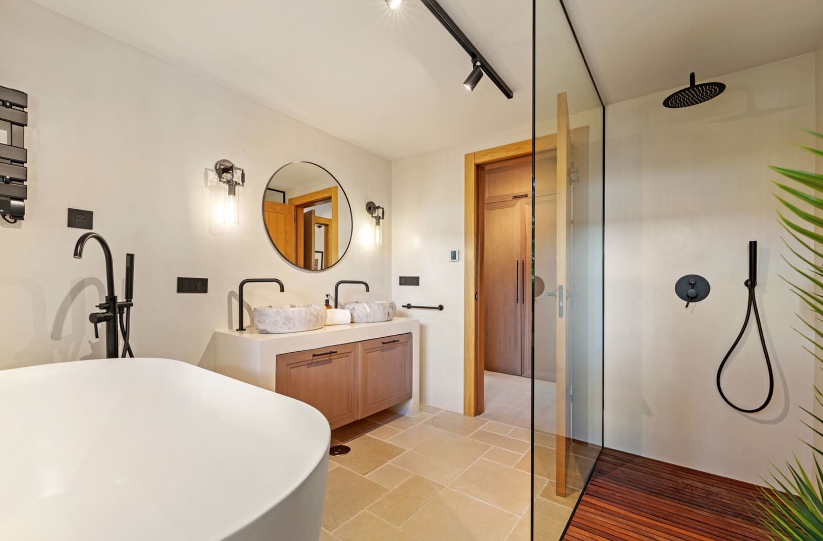 6 Zimmer Villa zu verkaufen in Nueva Andalucia mit Pool Garage - 11.950.000 € (Ref: 9261919)