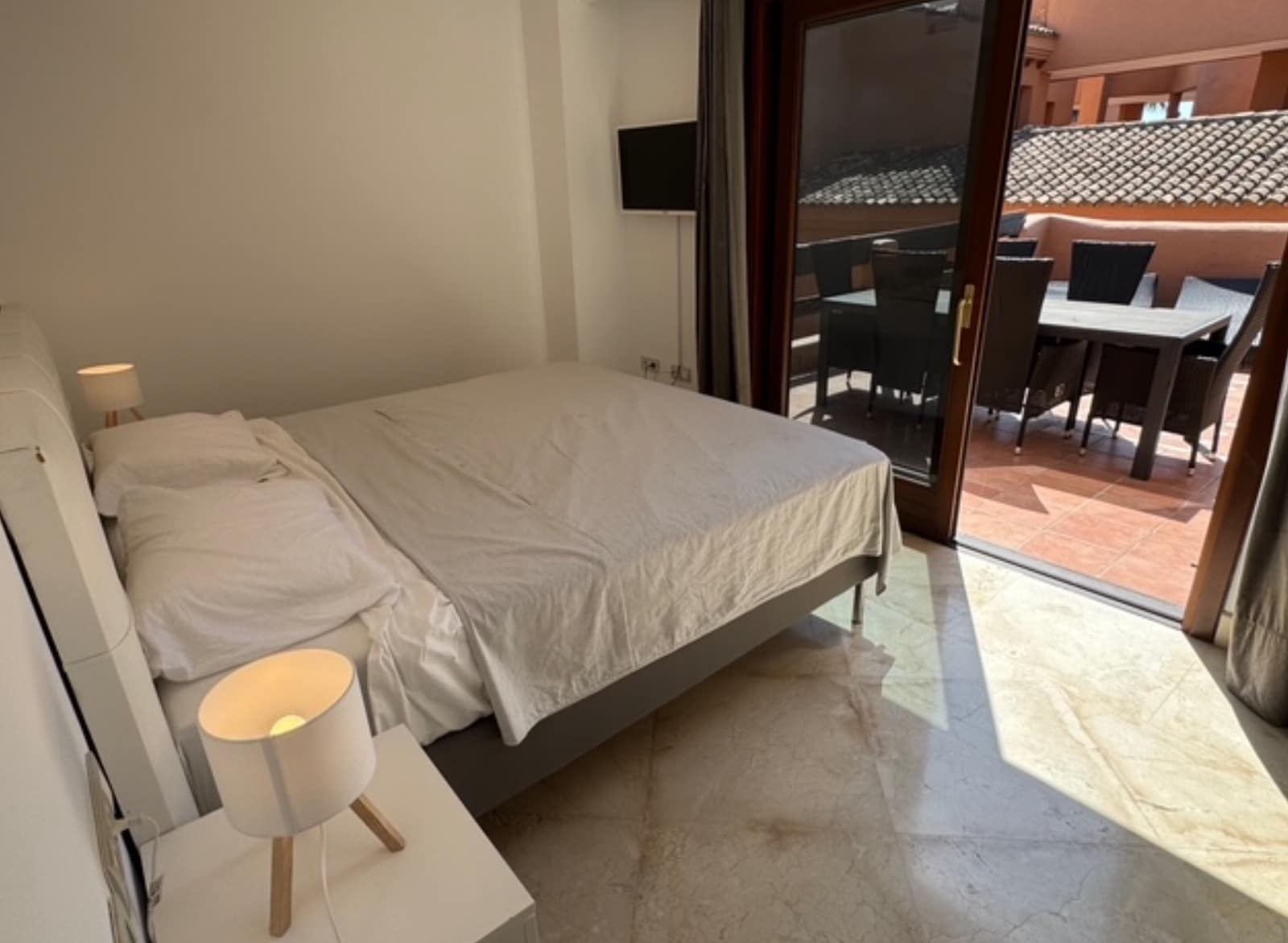 Apartamento de 2 habitaciones en New Golden Mile en venta con piscina garaje - 605.000 € (Ref: 9262119)