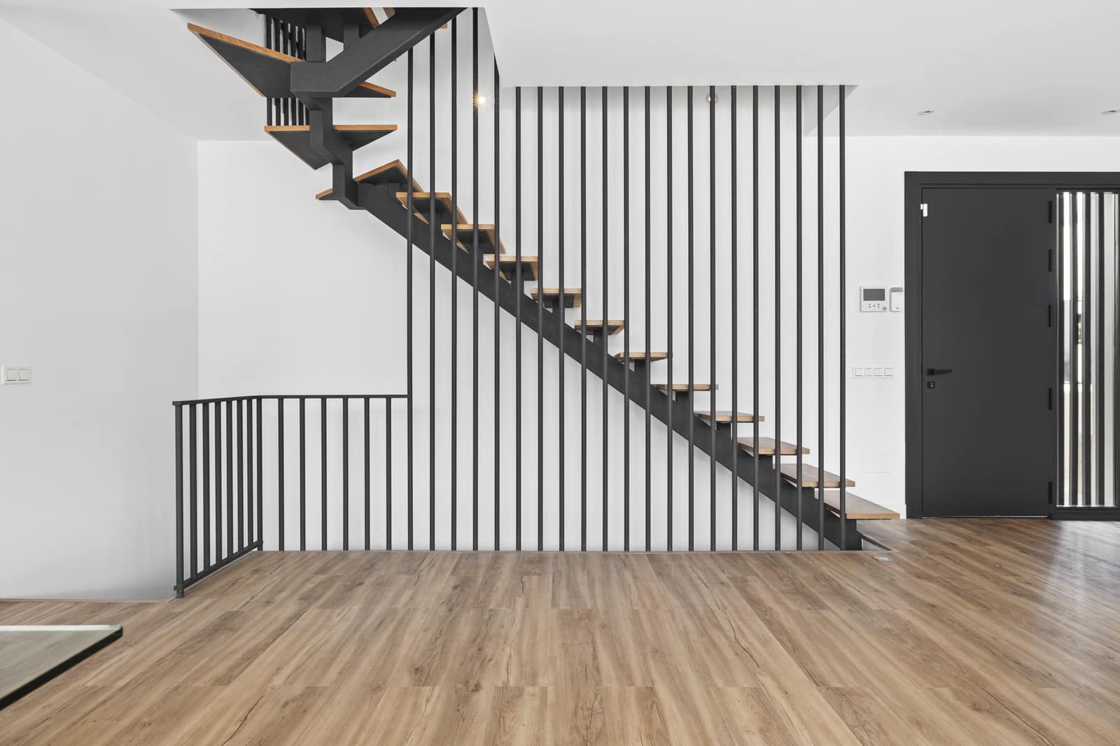 5 bedroom Villa for sale in San Pedro de Alcantara with pool garage - € 2,950,000 (Ref: 9272002)