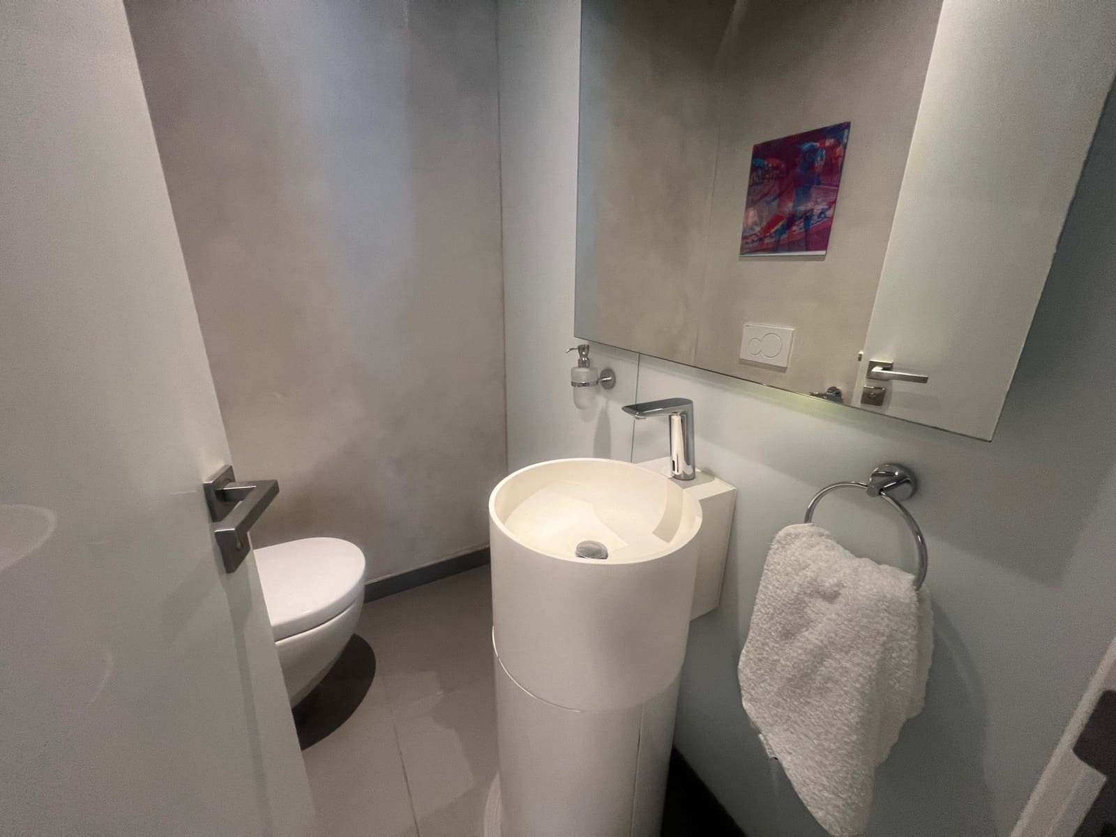 Bureau à vendre à Puerto Banus - 750 000 € (Ref: 9278279)