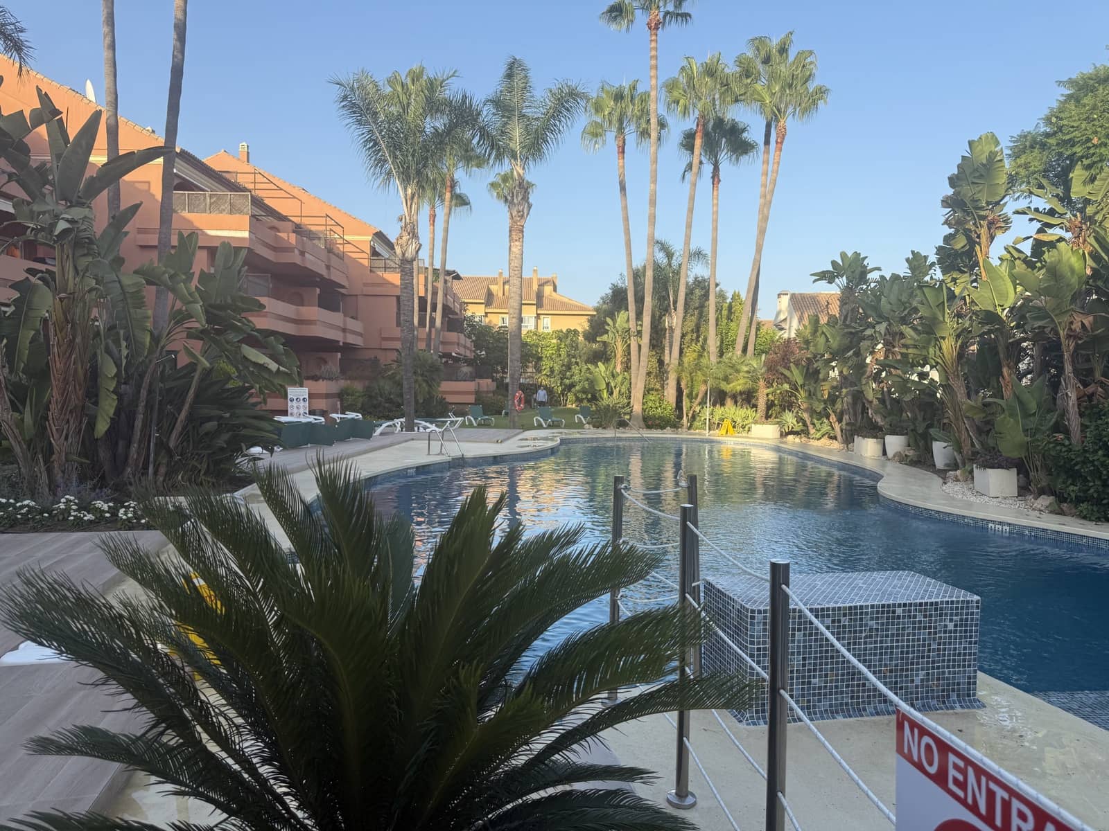 2 Zimmer Apartment zu verkaufen in Marbella mit Pool Garage - 790.000 € (Ref: 9290039)