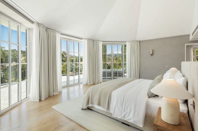 5 makuuhuone Huvila myytävänä paikassa Nueva Andalucia, Marbella mukana uima-altaan 
autotalli - 8 595 000 € (Ref: 9296349)