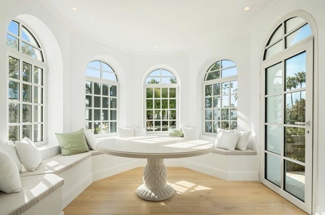 5 makuuhuone Huvila myytävänä paikassa Nueva Andalucia, Marbella mukana uima-altaan 
autotalli - 8 595 000 € (Ref: 9296349)