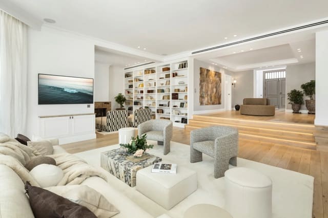 5 makuuhuone Huvila myytävänä paikassa Nueva Andalucia, Marbella mukana uima-altaan 
autotalli - 8 595 000 € (Ref: 9296349)