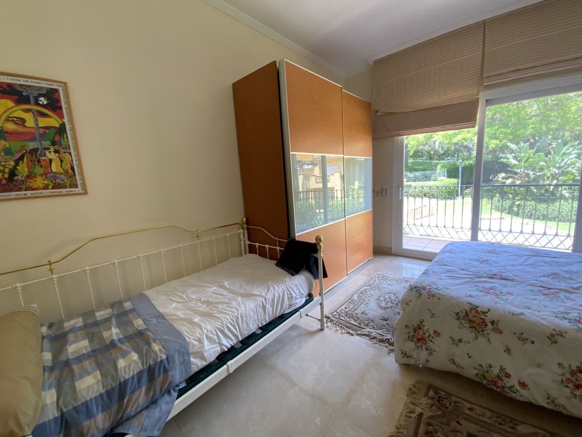 3 soveværelse Lejlighed til salg i Marbella med swimmingpool garage - € 2.880.000 (Ref: 9301410)