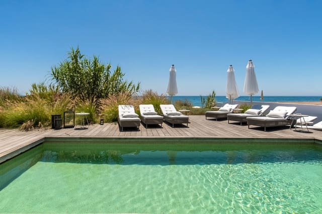6 bedroom Villa for sale in Marbella with pool garage - € 6,500,000 (Ref: 9302014)