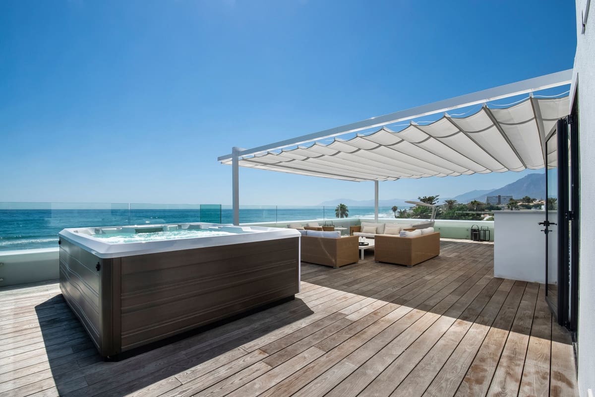 6 bedroom Villa for sale in Marbella with pool garage - € 6,500,000 (Ref: 9302014)