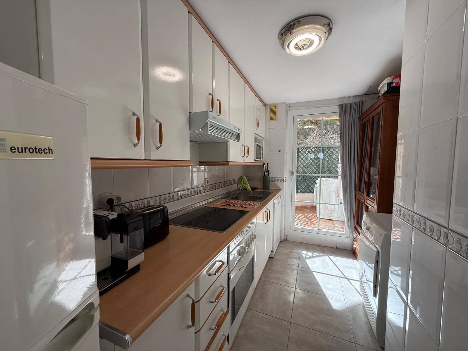 2 soverom Leilighet til salgs i Marbella med svømmebasseng garasje - € 400 000 (Ref: 9312219)