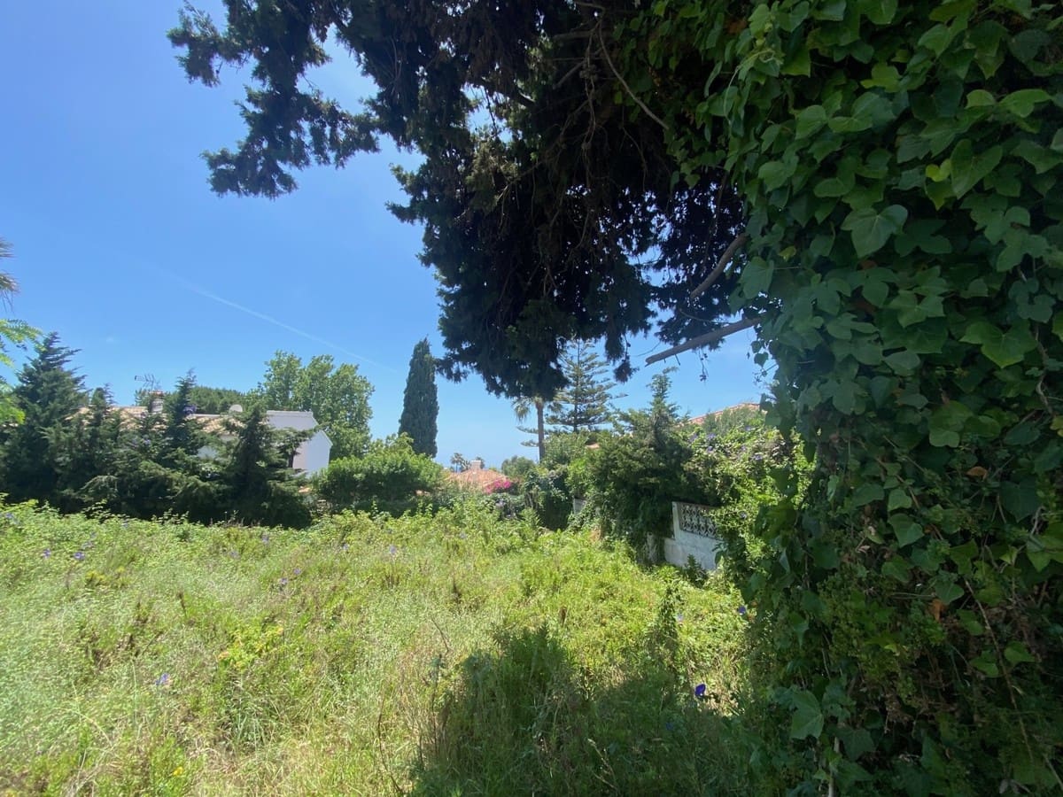 Building Plot for sale in Marbella - € 450,000 (Ref: 9319898)