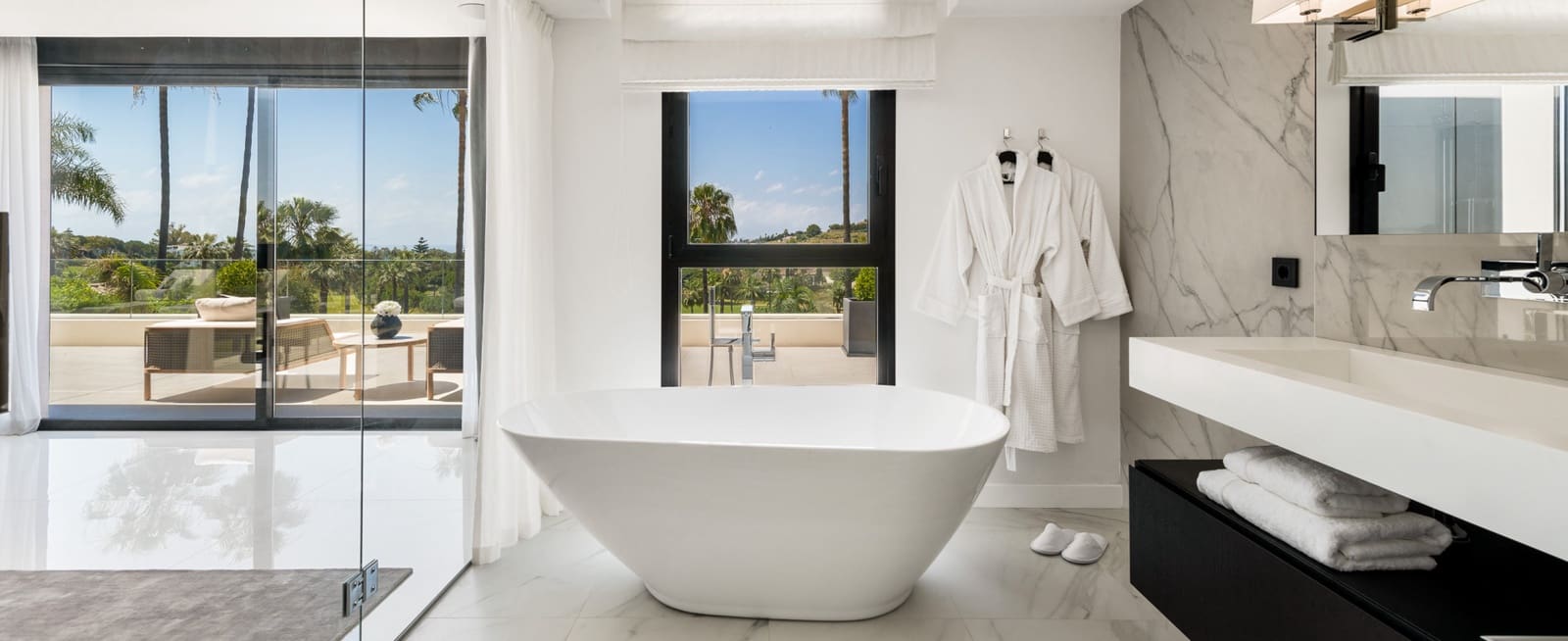 6 bedroom Villa for sale in Marbella with pool garage - € 5,995,000 (Ref: 9334285)