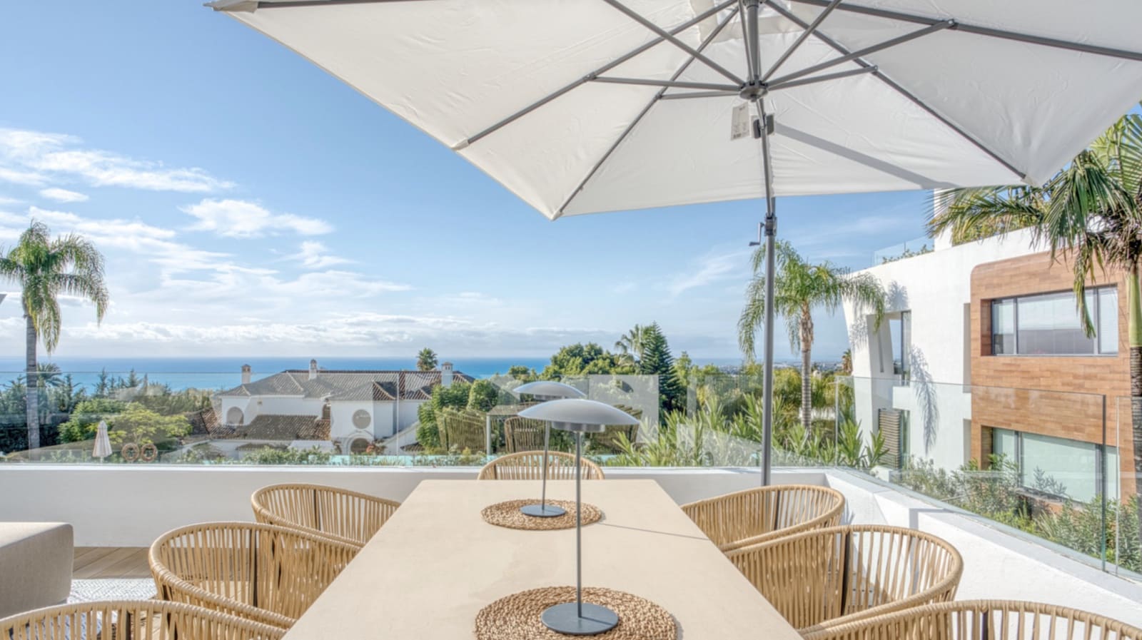 4 bedroom Apartment for sale in Marbella with pool garage - € 3,950,000 (Ref: 9334286)