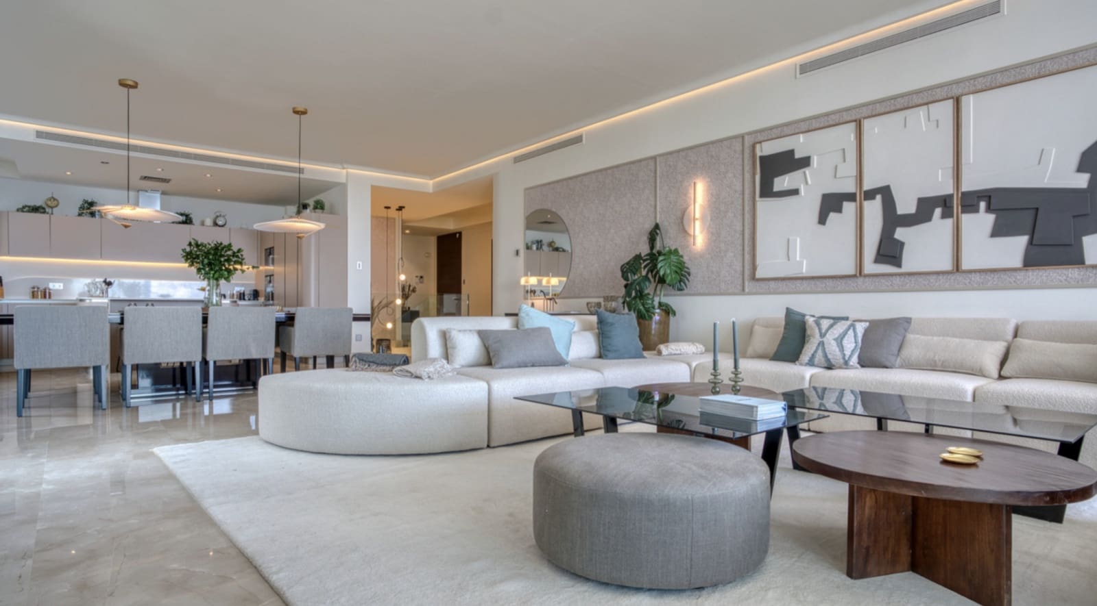 4 bedroom Apartment for sale in Marbella with pool garage - € 3,950,000 (Ref: 9334286)