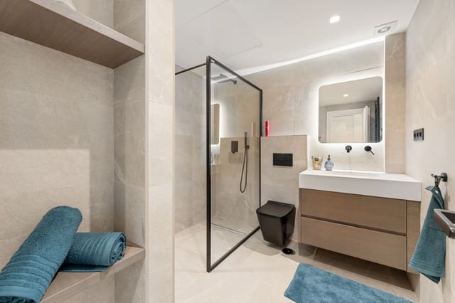 3 Zimmer Penthouse zu verkaufen in Nueva Andalucia, Marbella mit Pool - 845.000 € (Ref: 9348500)