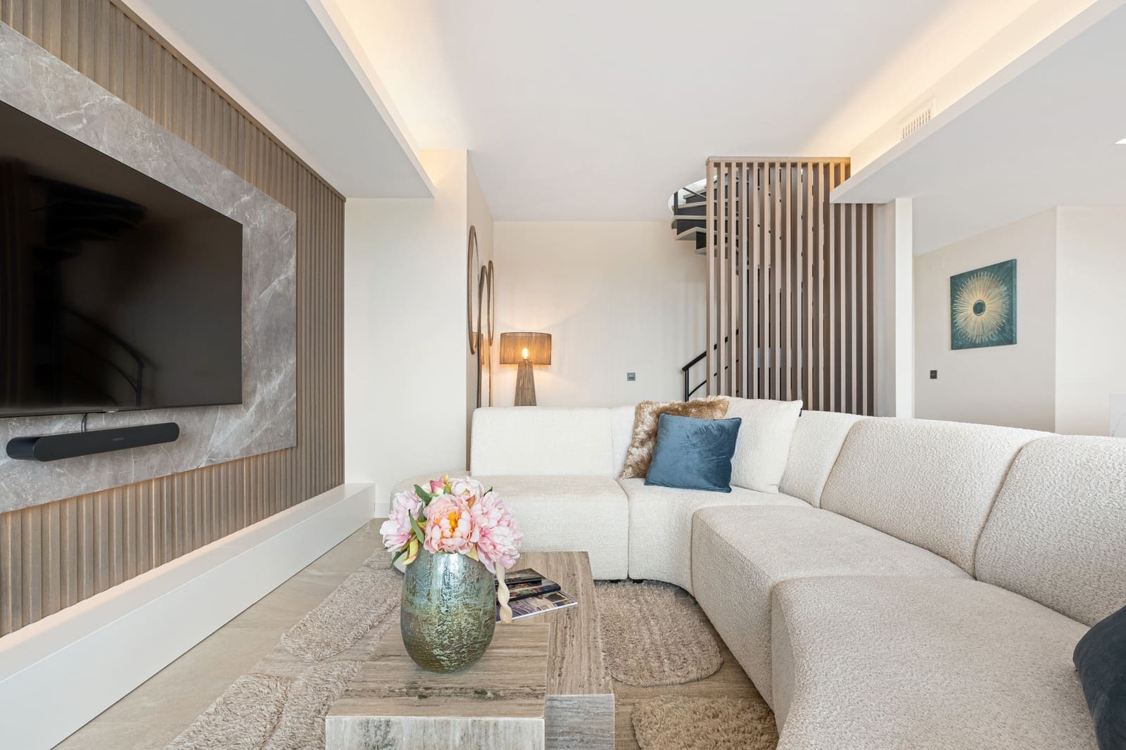 3 Zimmer Penthouse zu verkaufen in Nueva Andalucia mit Pool - 845.000 € (Ref: 9348500)