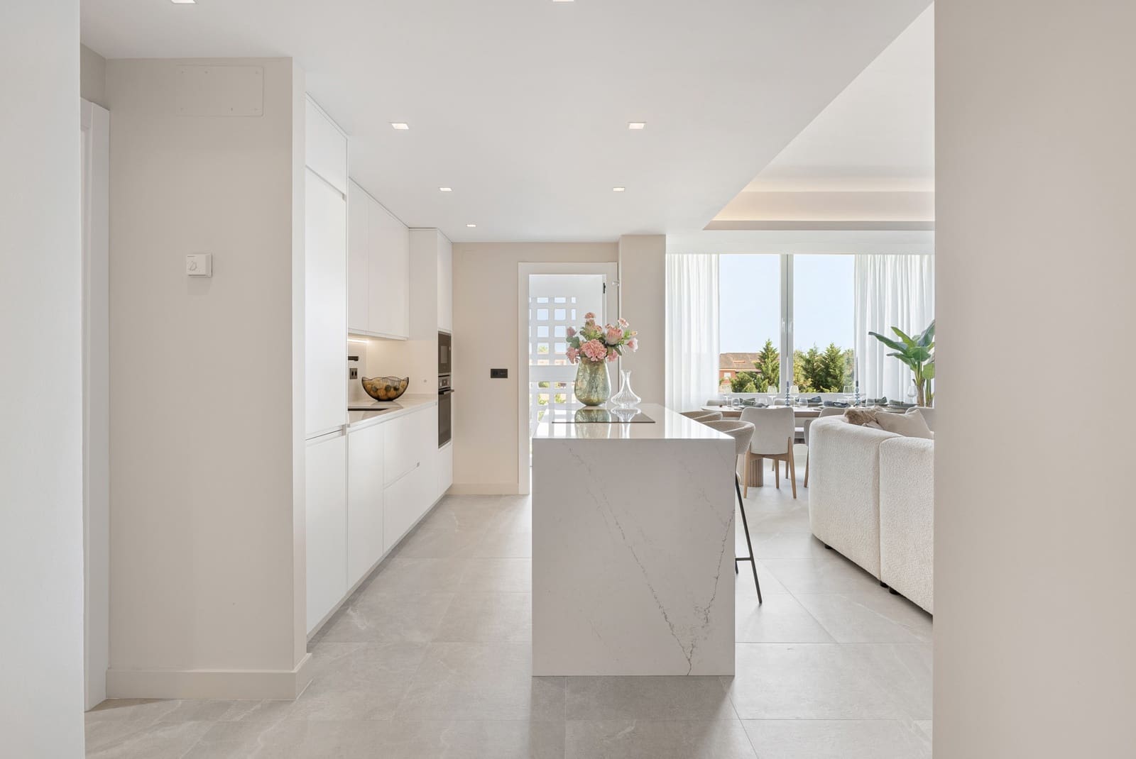 3 slaapkamer Penthouse te koop in Nueva Andalucia met zwembad - € 845.000 (Ref: 9348500)