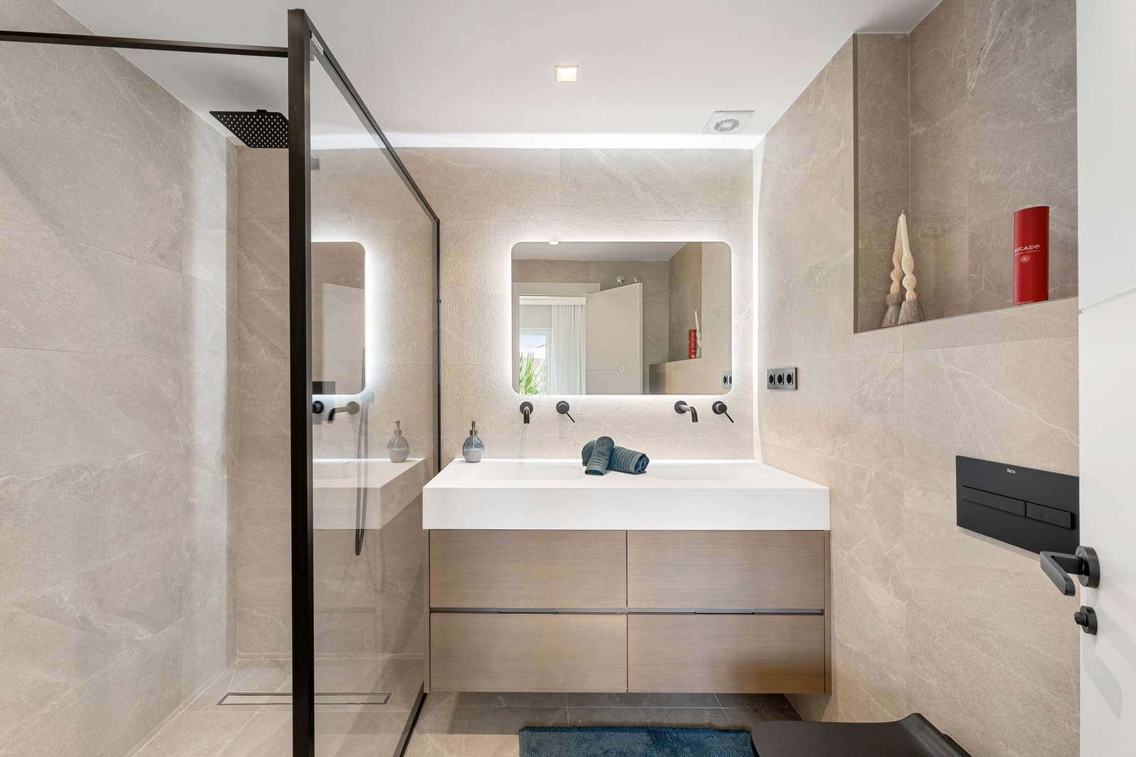 3 slaapkamer Penthouse te koop in Nueva Andalucia met zwembad - € 845.000 (Ref: 9348500)