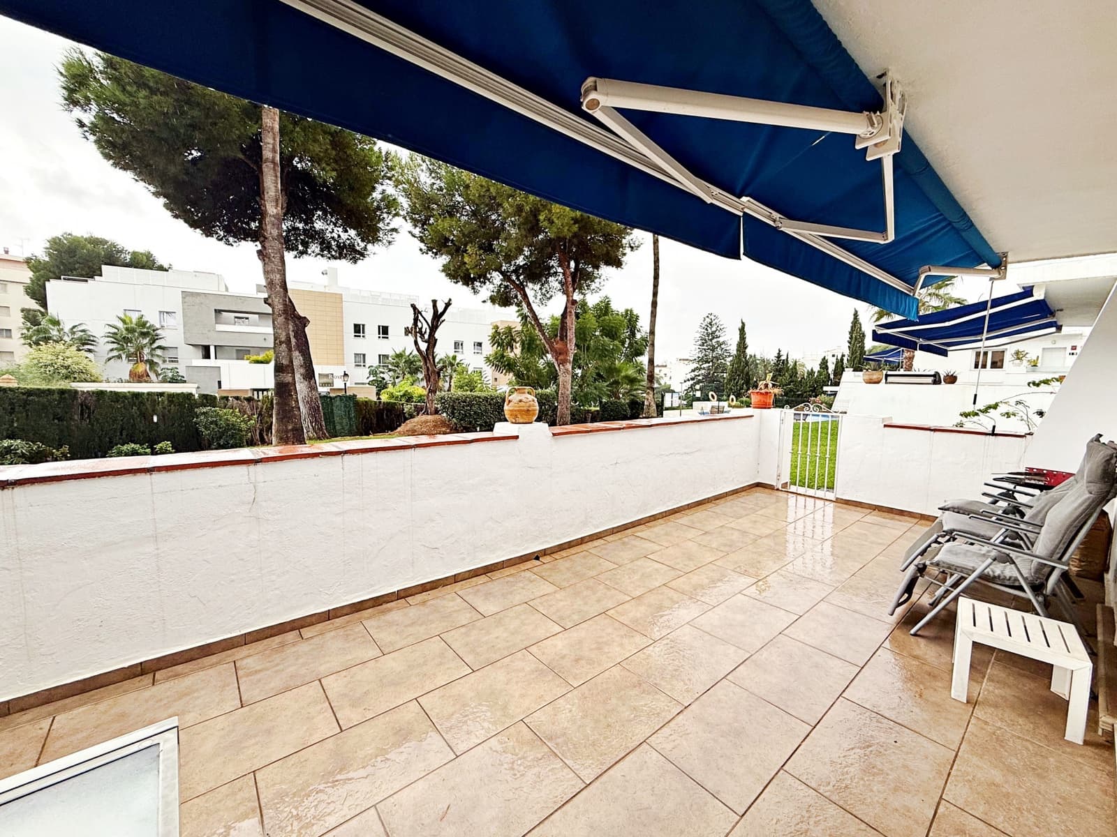 3 makuuhuone Huoneisto myytävänä paikassa Nueva Andalucia mukana uima-altaan 
autotalli - 650 000 € (Ref: 9348813)