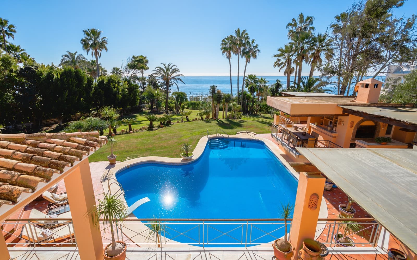 8 chambre Villa/Maison à vendre à Estepona avec piscine garage - 6 800 000 € (Ref: 9357674)