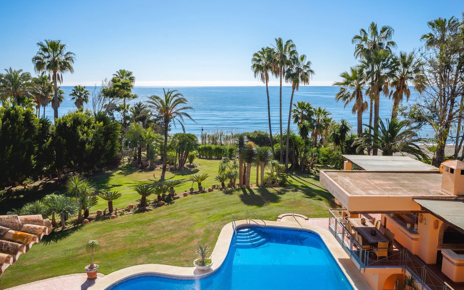 8 soveværelse Villa til salg i Estepona med swimmingpool garage - € 6.800.000 (Ref: 9357674)