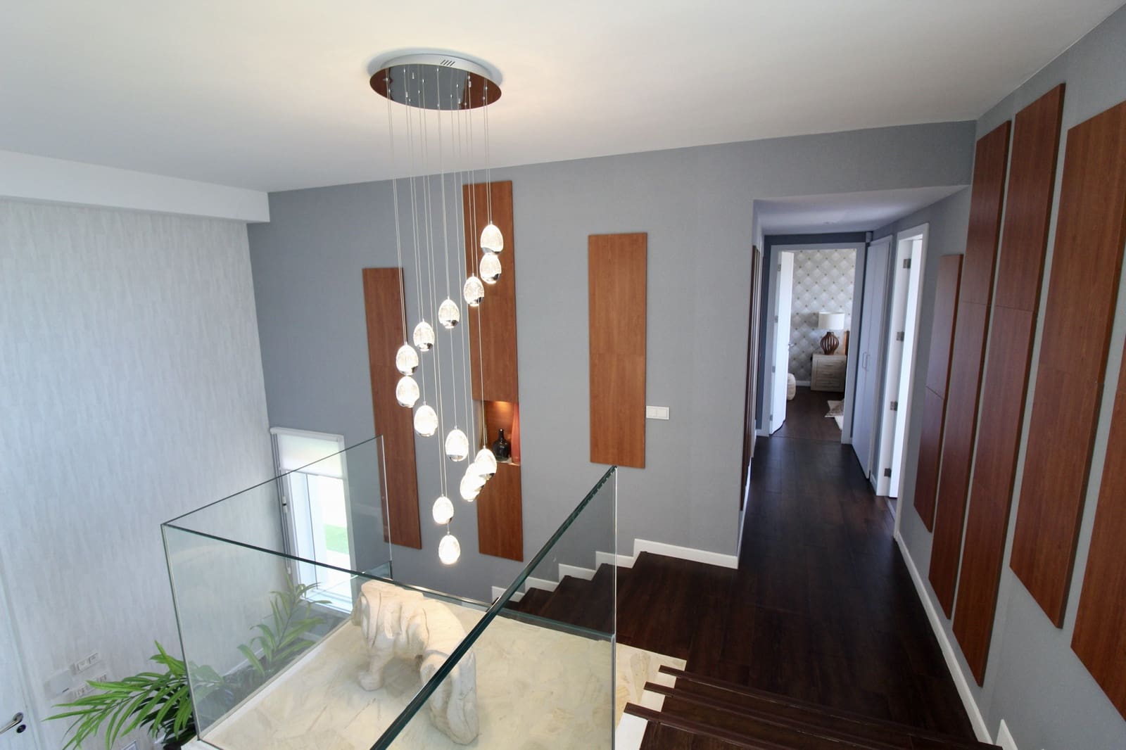 4 bedroom Villa for sale in Benahavis with pool garage - € 1,500,000 (Ref: 9357675)