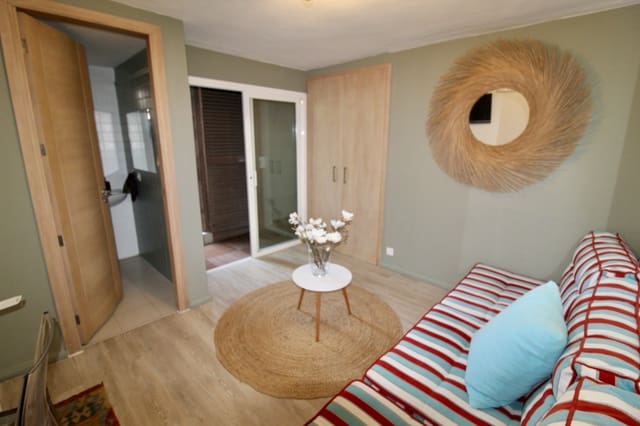 4 soverom Villa til salgs i Benahavís med svømmebasseng garasje - € 1 500 000 (Ref: 9357675)