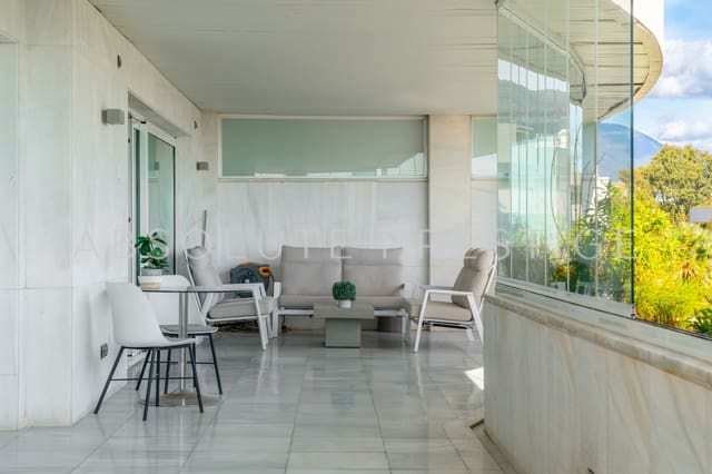 3 bedroom Apartment for sale in Marbella with pool garage - € 2,500,000 (Ref: 9357952)