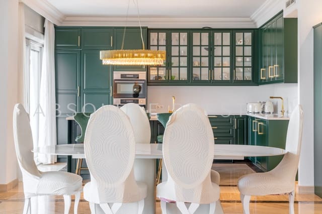 3 bedroom Apartment for sale in Marbella with pool garage - € 2,500,000 (Ref: 9357952)