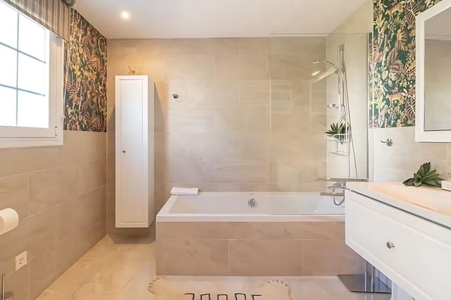 Chalet de 5 habitaciones en Benahavís en venta con piscina garaje - 2.800.000 € (Ref: 9360718)