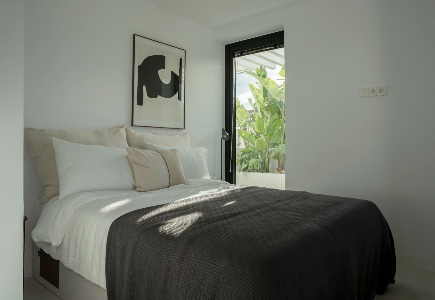 5 Zimmer Villa zu verkaufen in Nueva Andalucia mit Pool Garage - 2.250.000 € (Ref: 9378320)