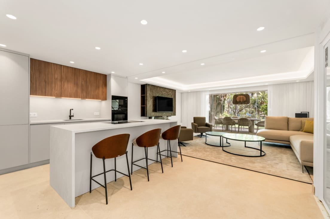 4 chambre Maison de Ville à vendre à Estepona avec piscine garage - 2 599 500 € (Ref: 9382089)