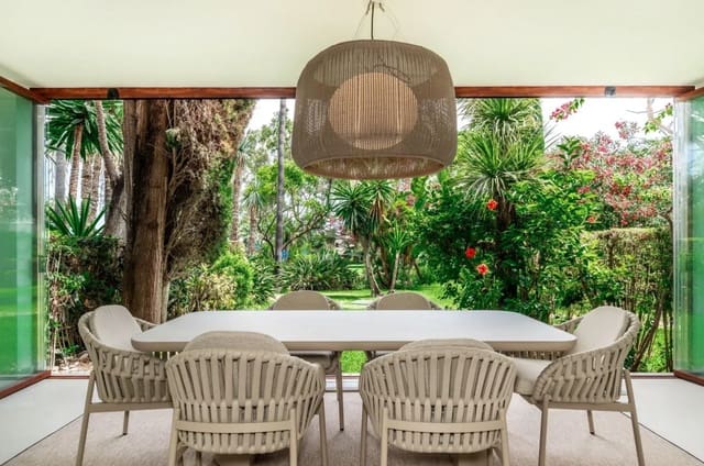 4 chambre Maison de Ville à vendre à Estepona avec piscine garage - 2 599 500 € (Ref: 9382089)