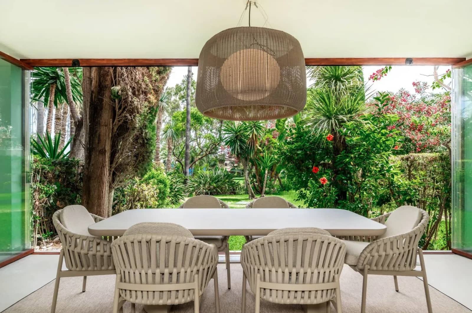 4 bedroom Townhouse for sale in Estepona with pool garage - € 2,599,500 (Ref: 9382089)
