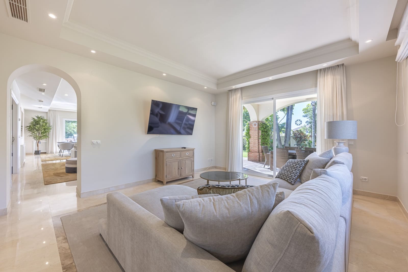 5 quarto Moradia para venda em Benahavis com piscina garagem - 2 895 000 € (Ref: 9406068)