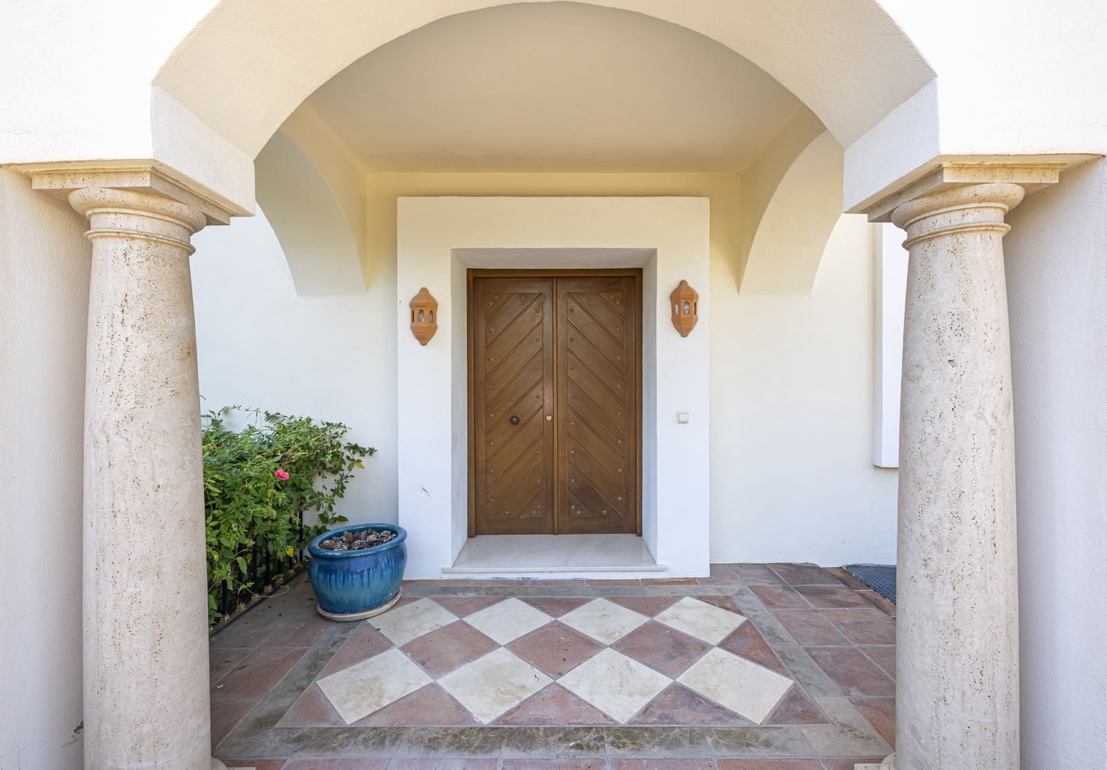 5 quarto Moradia para venda em Benahavis com piscina garagem - 2 895 000 € (Ref: 9406068)