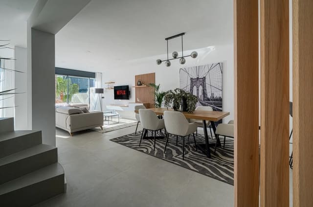 Casa de 3 habitaciones en Marbella en venta con piscina garaje - 749.000 € (Ref: 9429499)