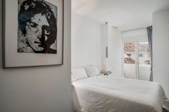 3 Zimmer Haus zu verkaufen in Marbella mit Pool Garage - 675.000 € (Ref: 9429500)