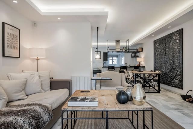 3 Zimmer Haus zu verkaufen in Marbella mit Pool Garage - 675.000 € (Ref: 9429500)