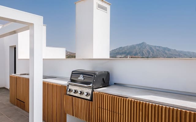 4 chambre Penthouse à vendre à San Pedro de Alcantara, Marbella avec piscine garage - 889 000 € (Ref: 9441662)