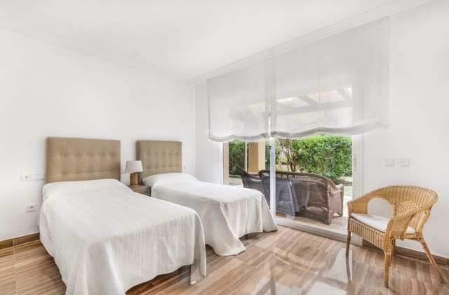 2 quarto Apartamento para venda em Marbella com piscina garagem - 599 000 € (Ref: 9442901)