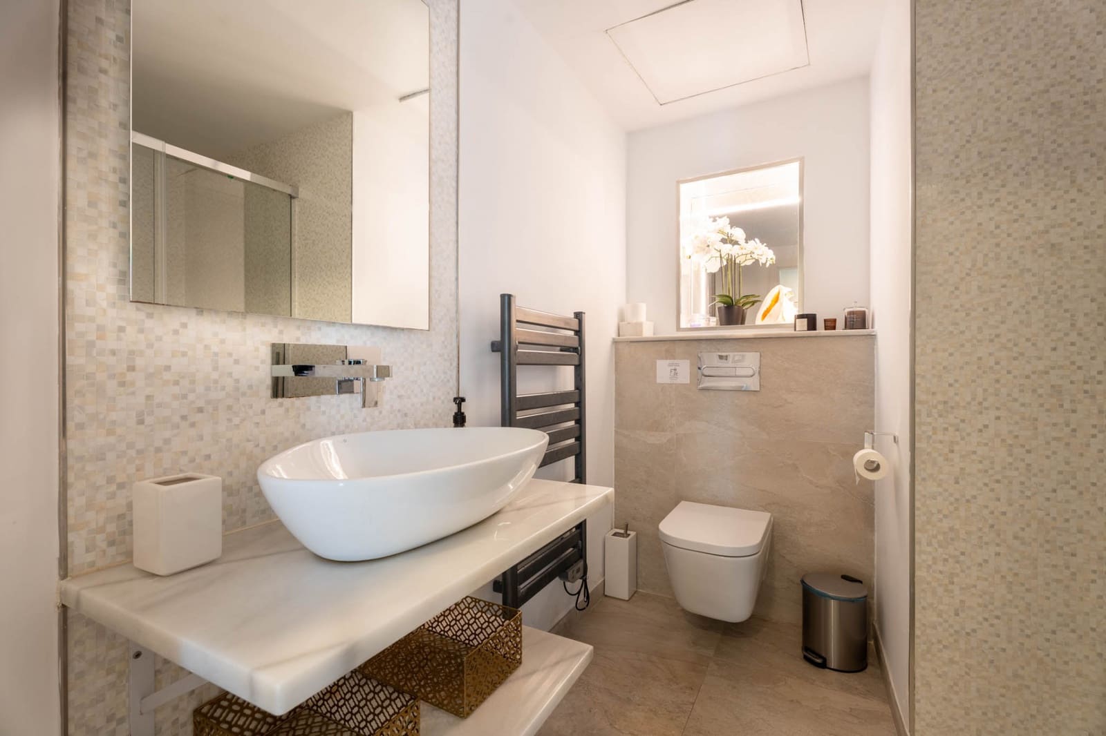 6 bedroom Villa for sale in Marbella with pool garage - € 2,595,000 (Ref: 9448515)