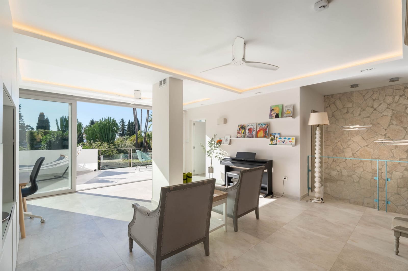 Chalet de 6 habitaciones en Marbella en venta con piscina garaje - 2.595.000 € (Ref: 9448515)