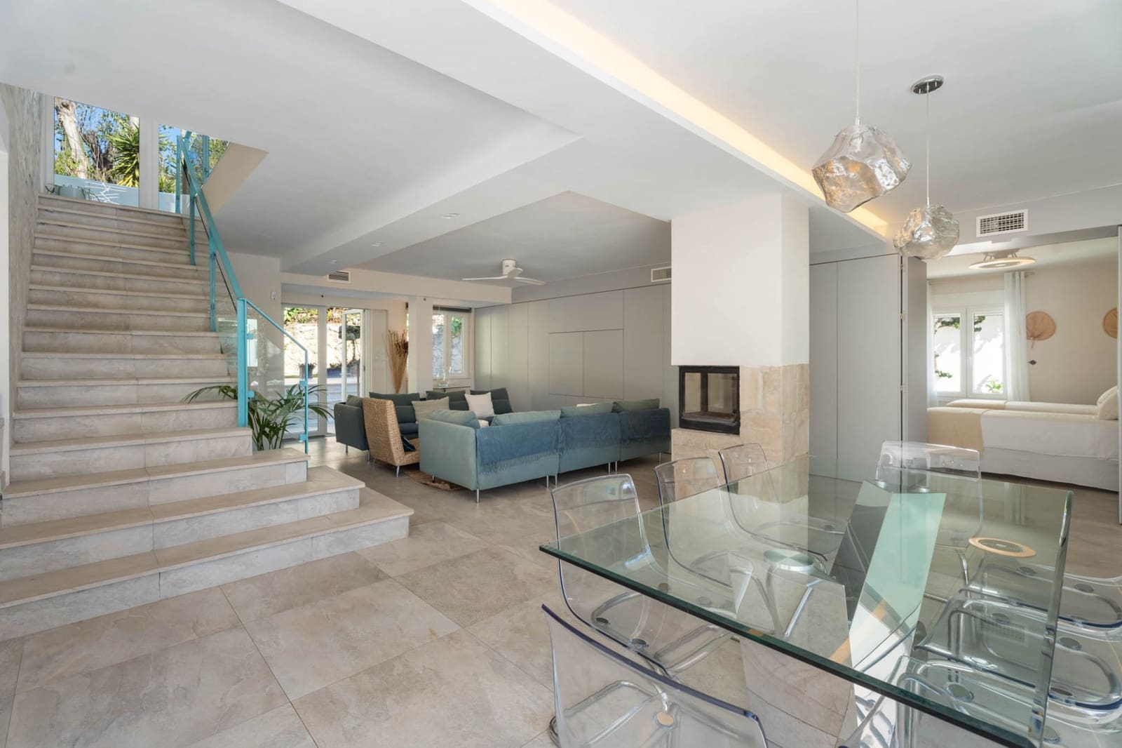Chalet de 6 habitaciones en Marbella en venta con piscina garaje - 2.595.000 € (Ref: 9448515)